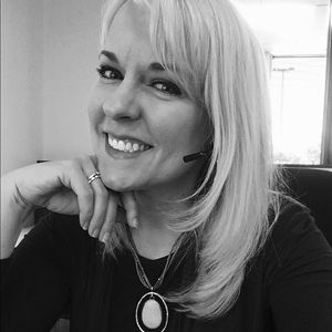 Meet your Posher, Caryn